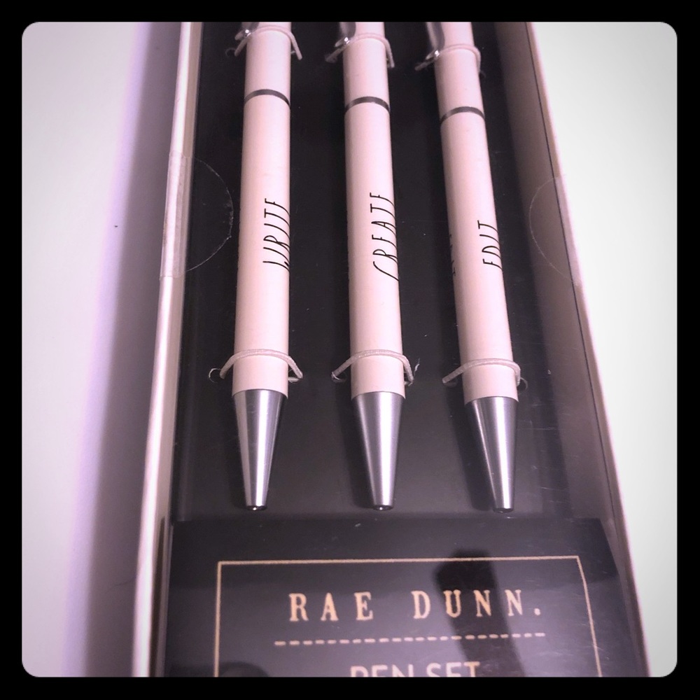 BNWT Rae Dunn Pen Set